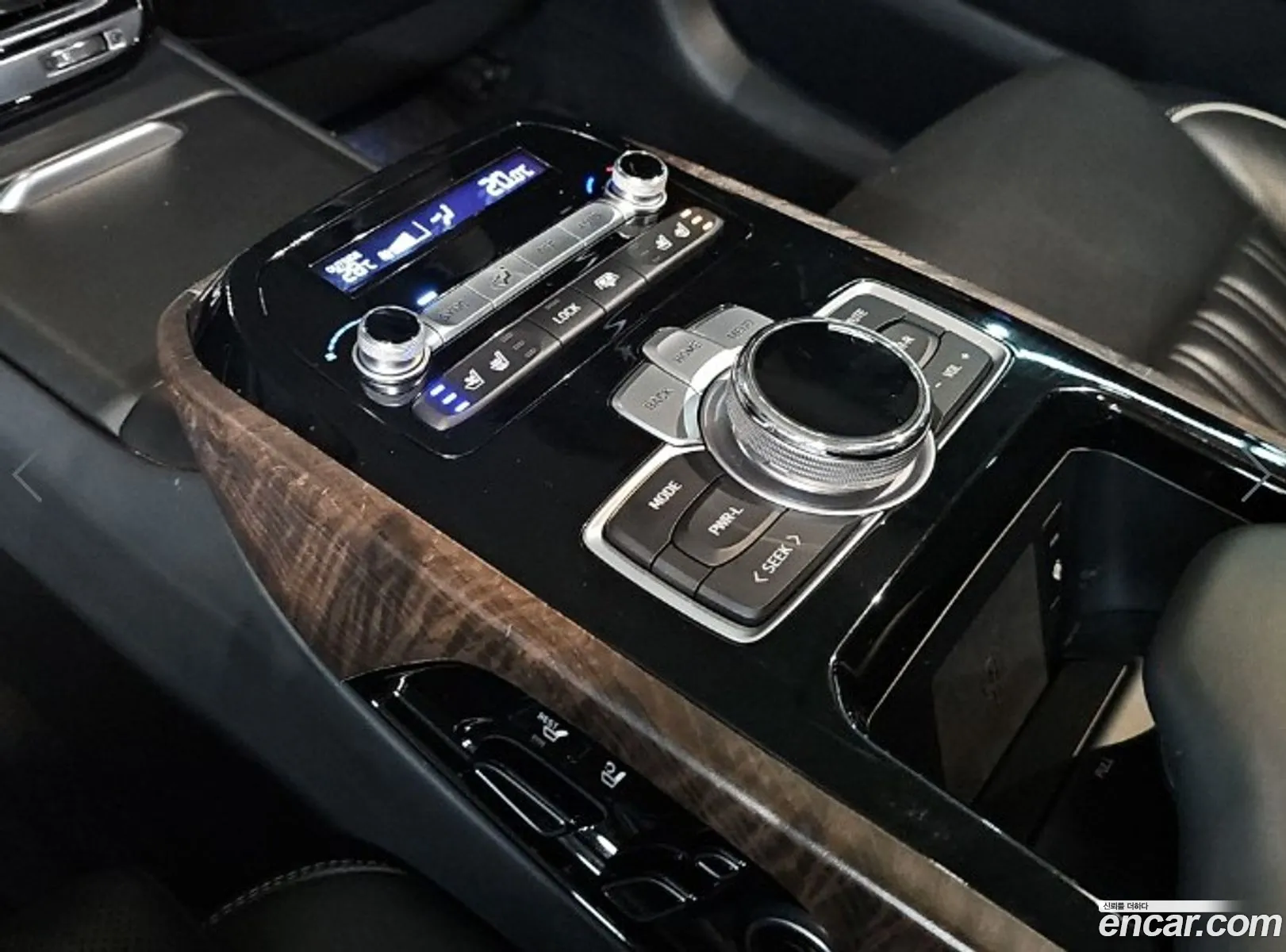 Genesis G90 2018 — 4