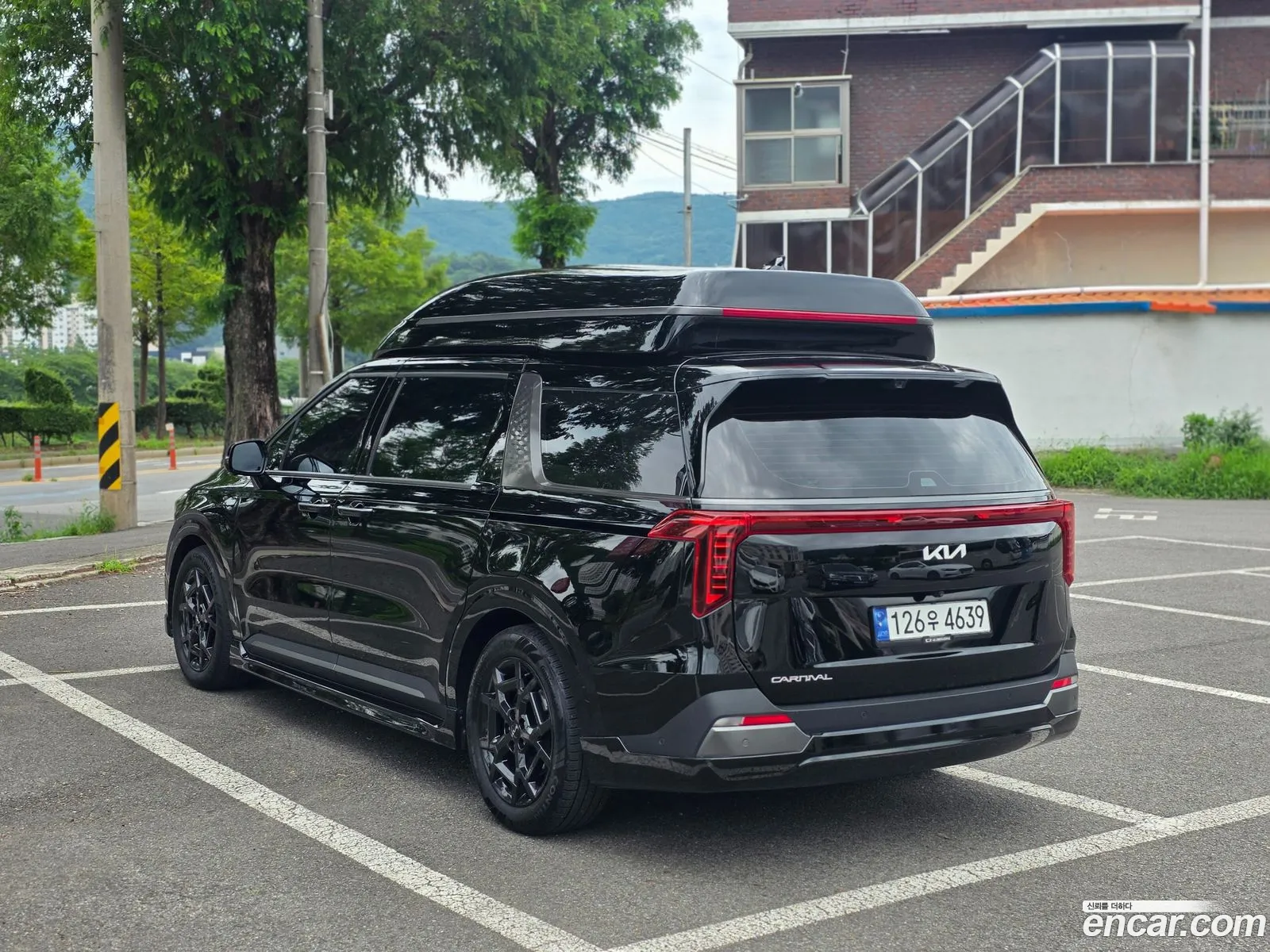 Kia Carnival 2024 — 16