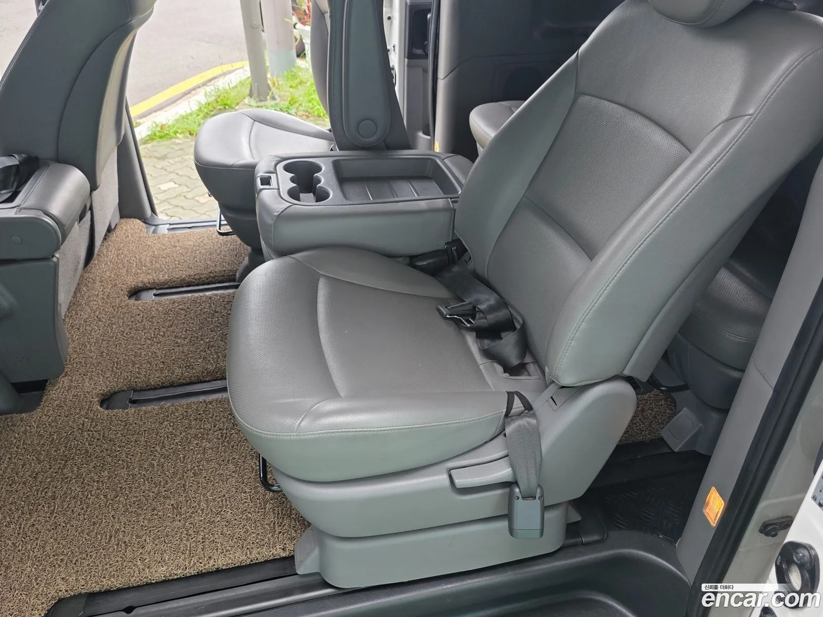 Hyundai Grand Starex 2016 — 7