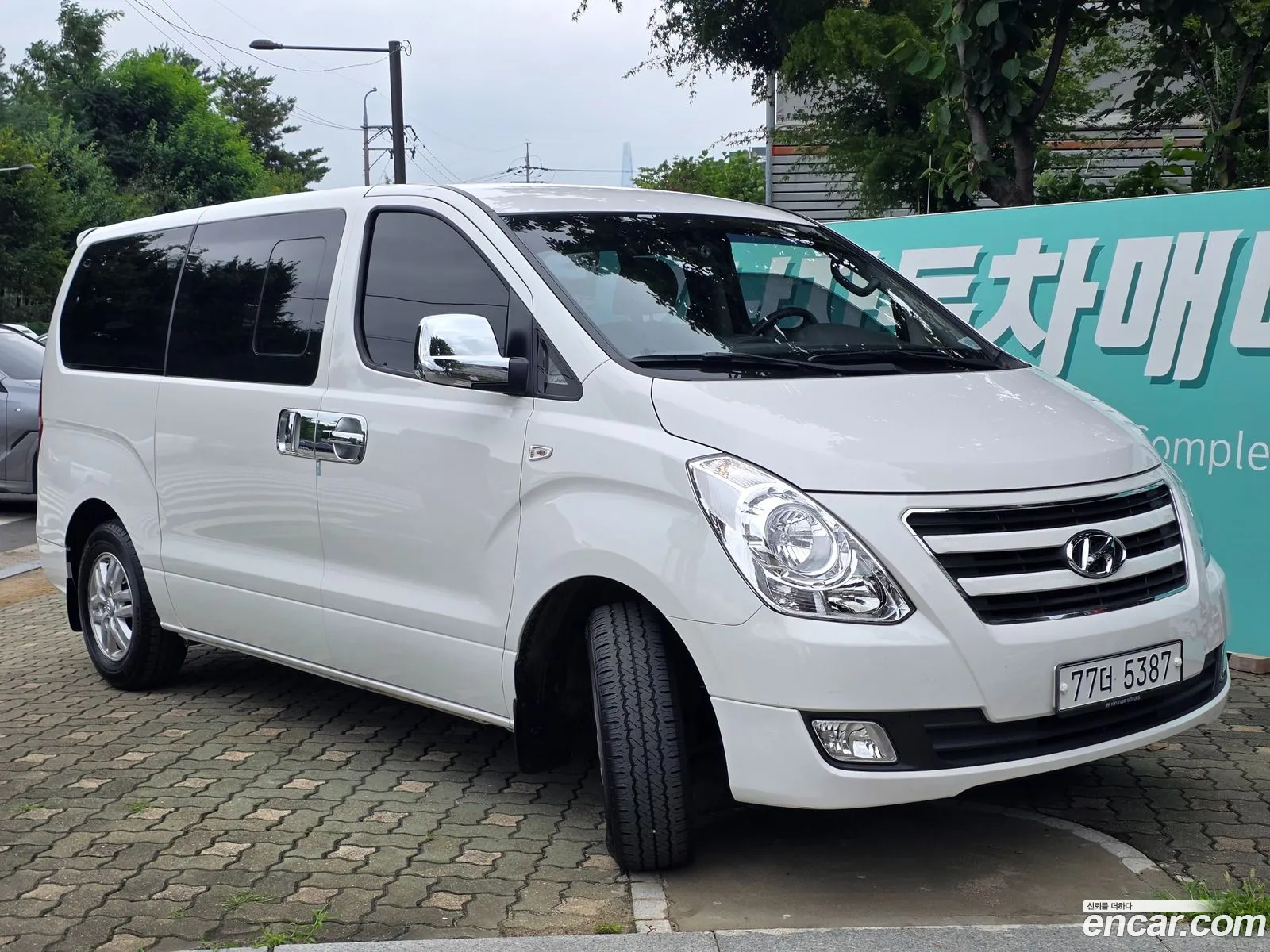 Hyundai Grand Starex 2016 — 19