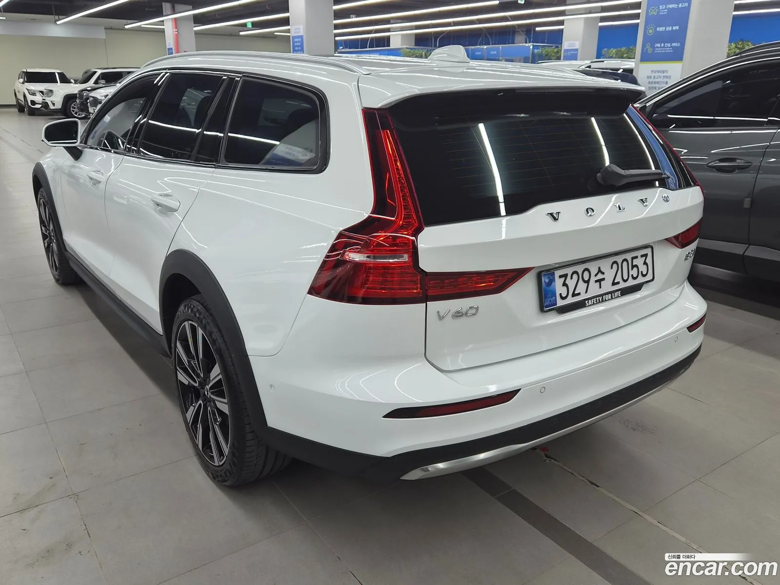 Volvo V60 Cross Country