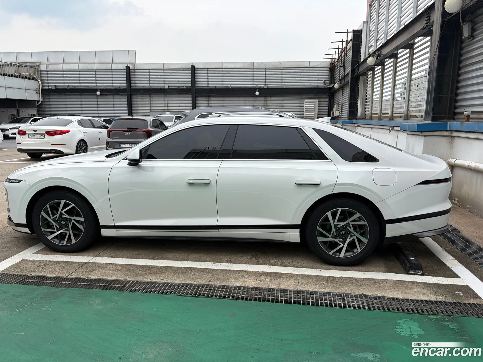 Hyundai Grandeur 2022 — 4
