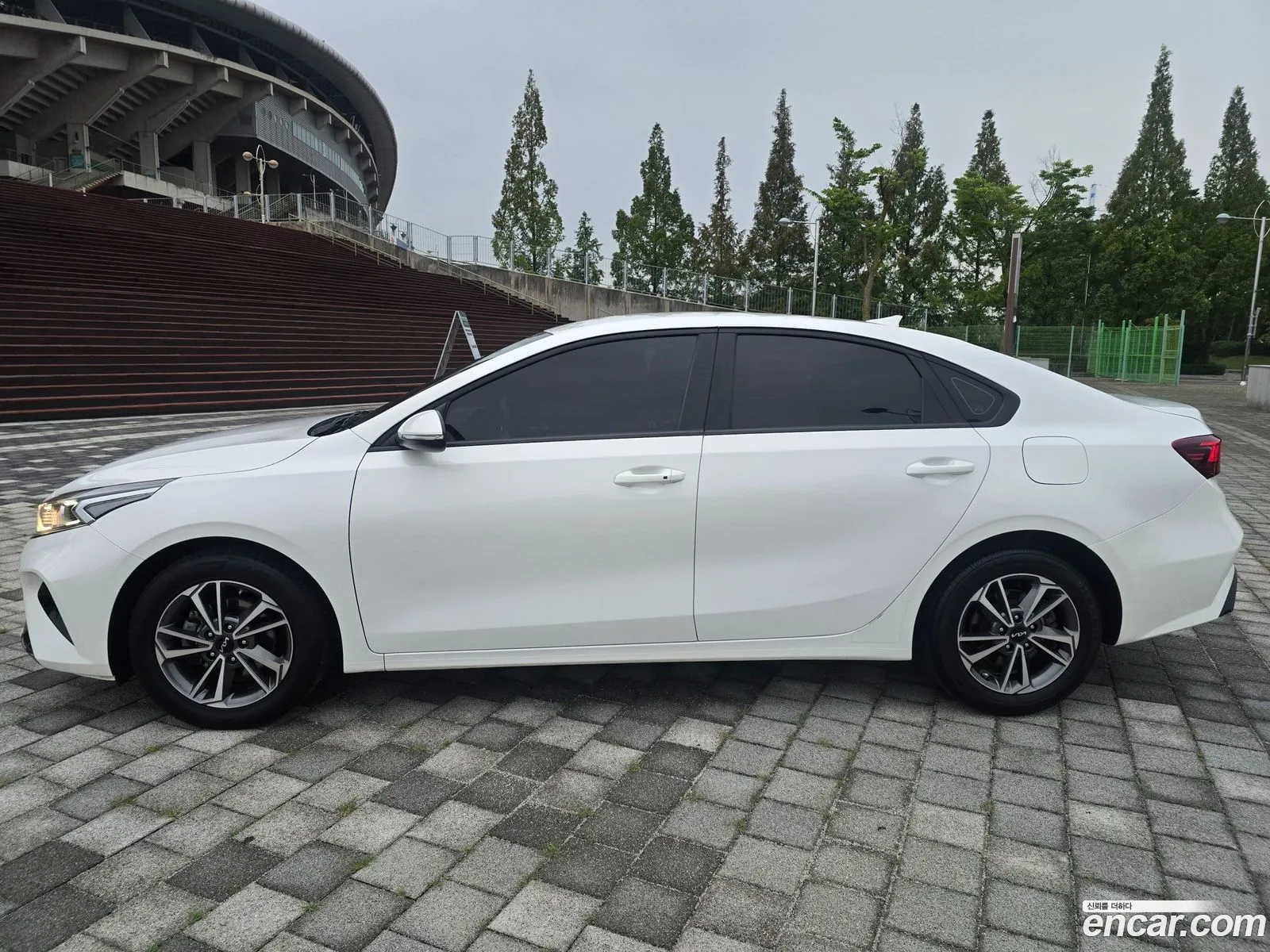 Kia K3 2022 — 13