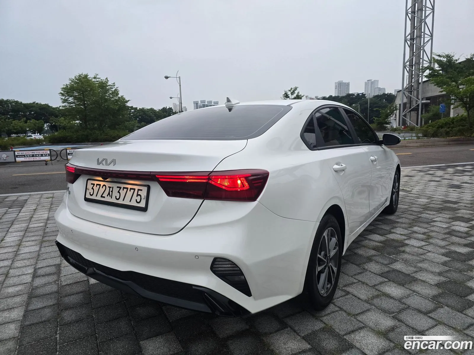 Kia K3 2022 — 4
