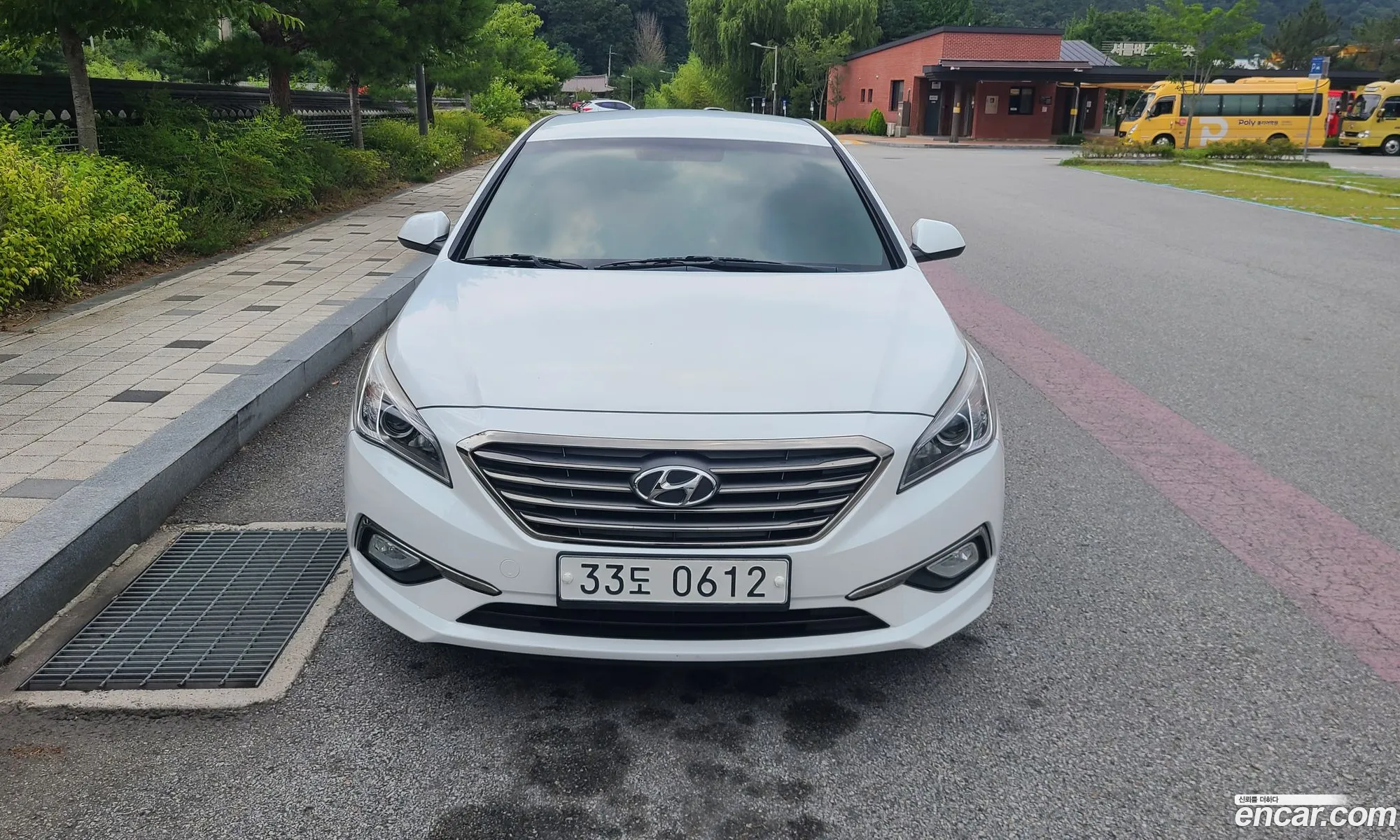 Hyundai LF Sonata 2016 — 10