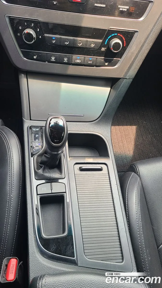 Hyundai LF Sonata 2016 — 17