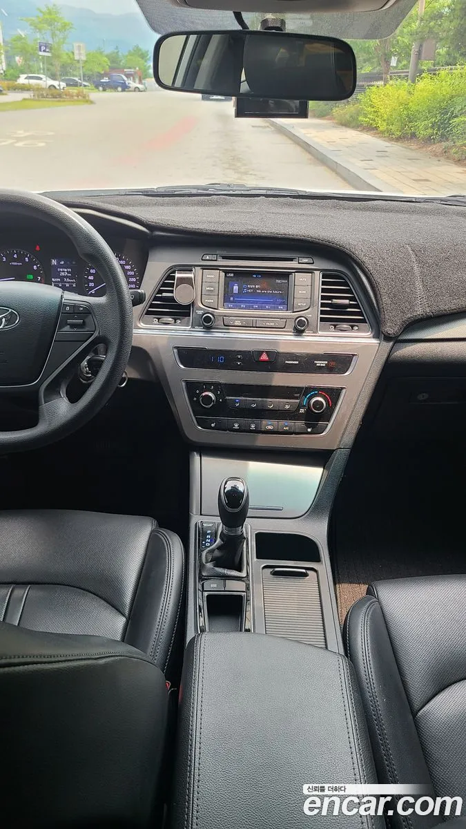Hyundai LF Sonata 2016 — 19