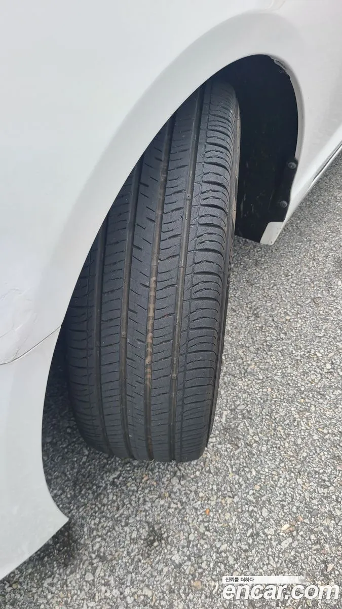 Hyundai LF Sonata 2016 — 12