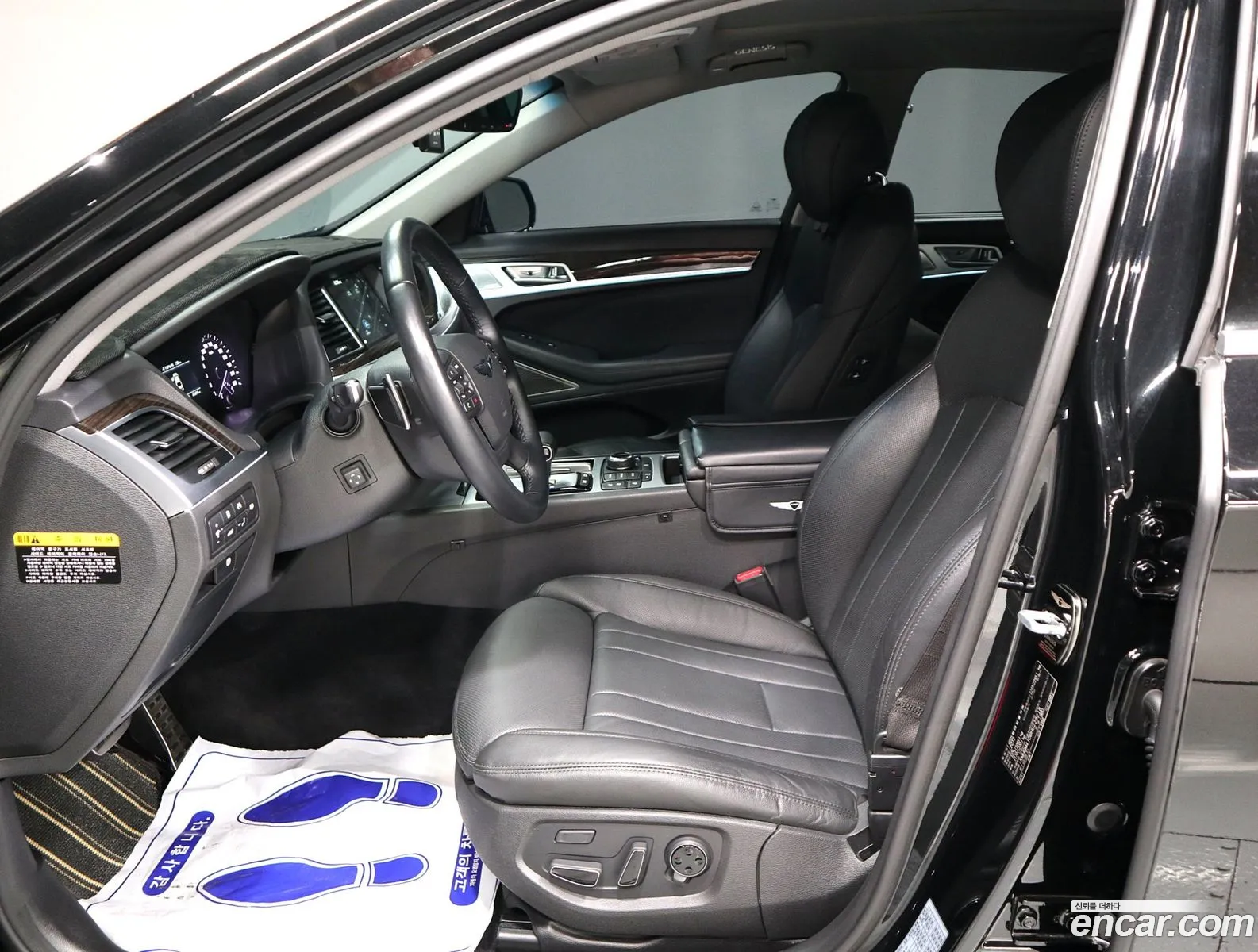 Genesis G80 2017 — 12