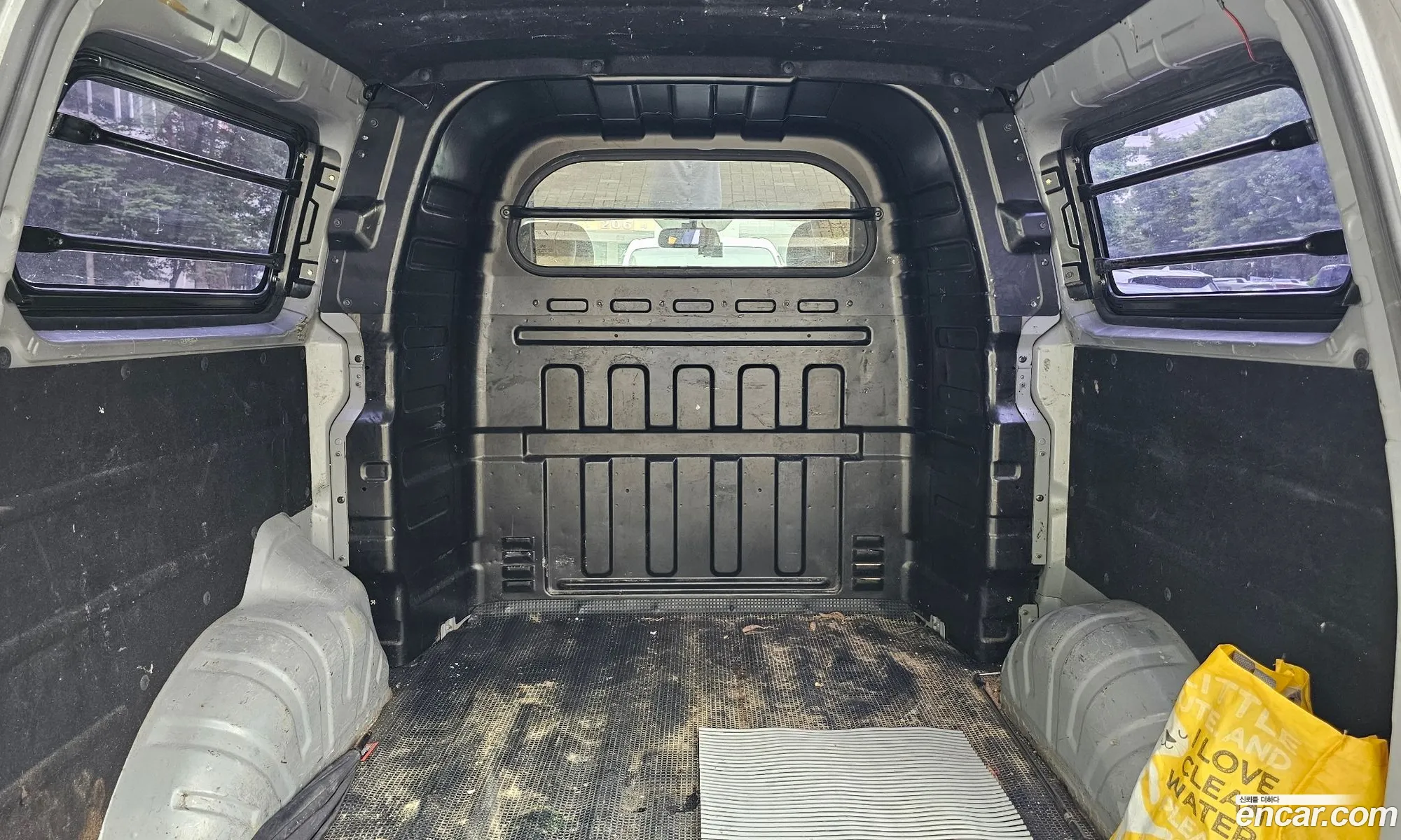 Hyundai Grand Starex 2011 — 13
