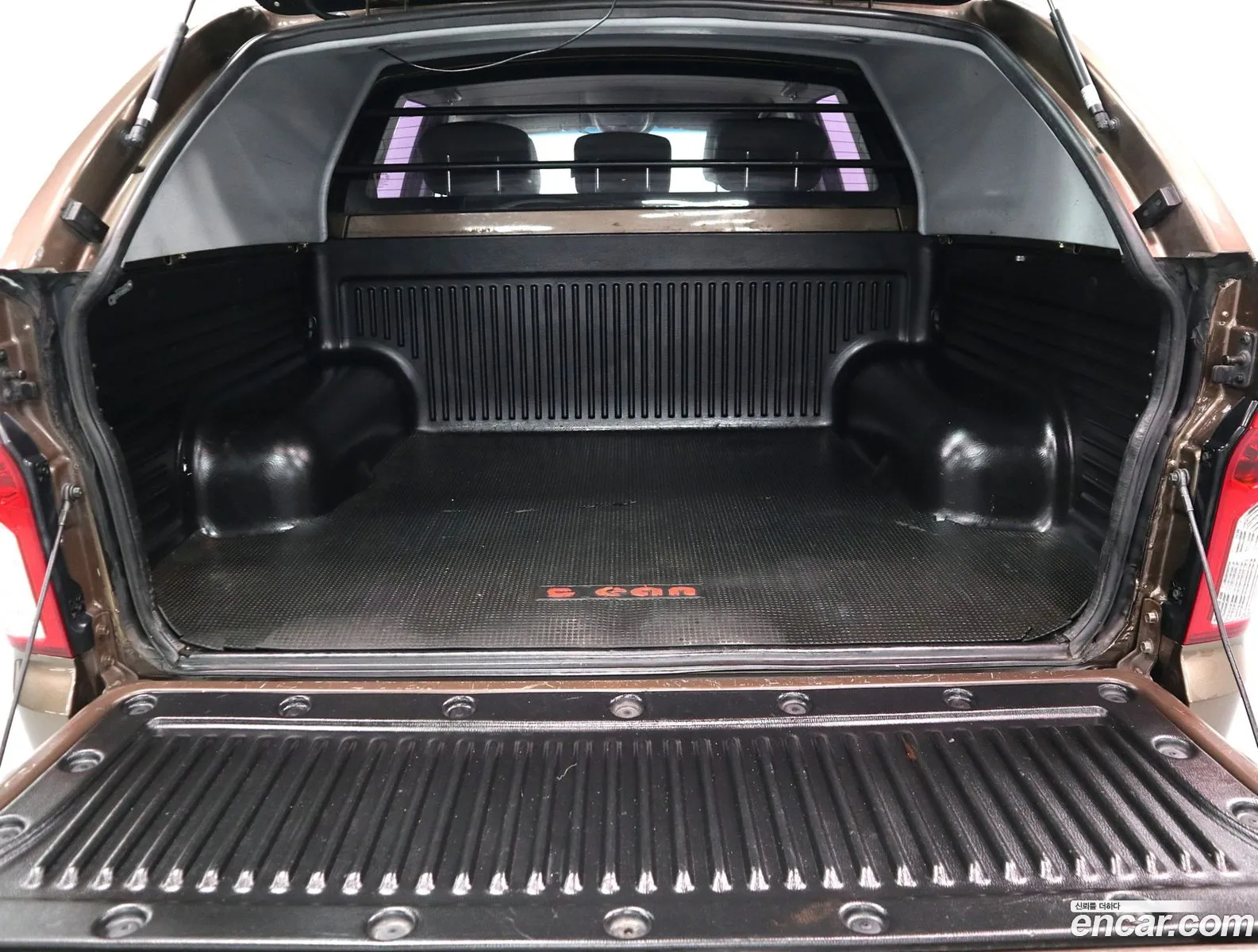 KG Mobility (SsangYong) Korando Sports 2015 — 13