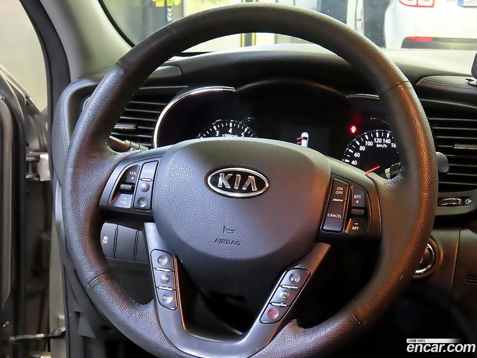 Kia K5 2011 — 16