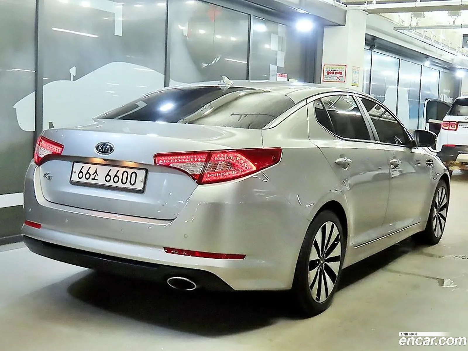 Kia K5 2011 — 2