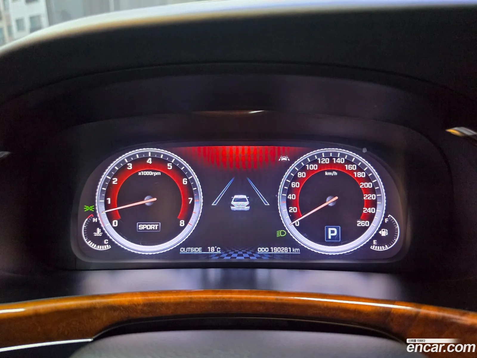 Hyundai Equus 2013 — 17
