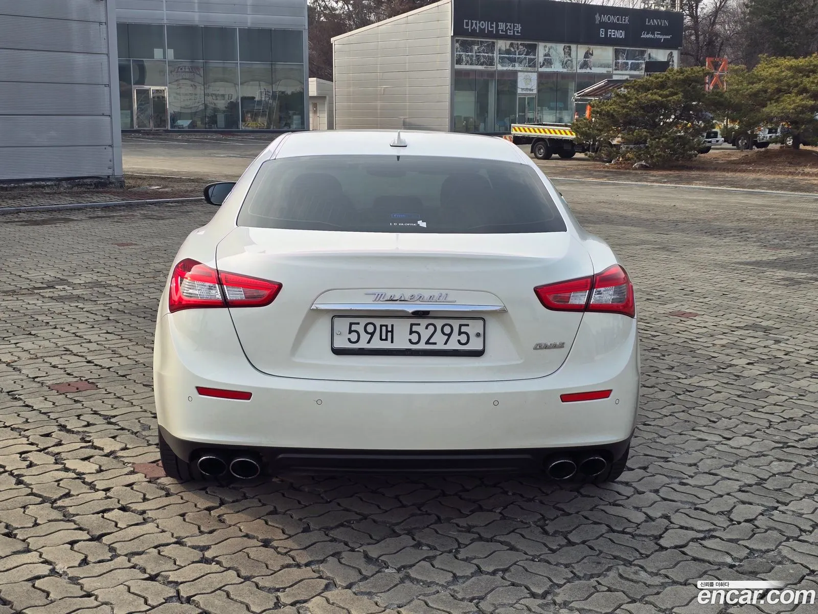 Maserati Ghibli 2017 — 18