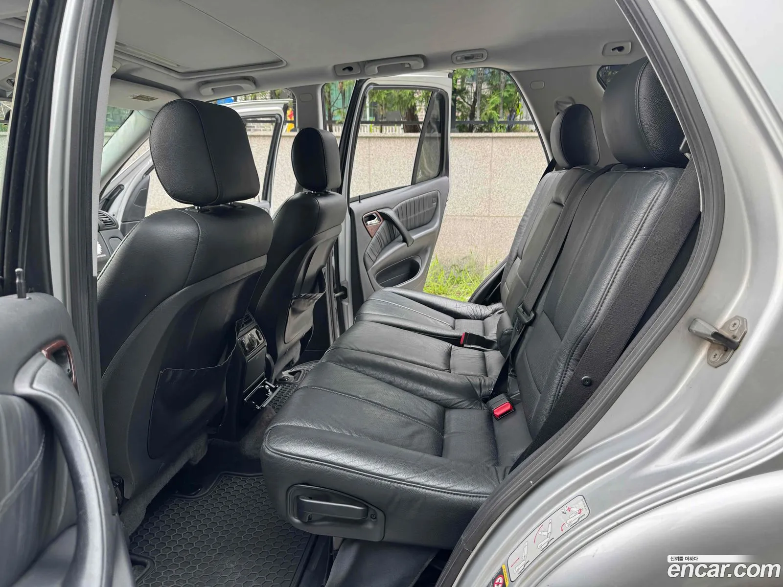 Mercedes-Benz M-Class W163 2004 — 8