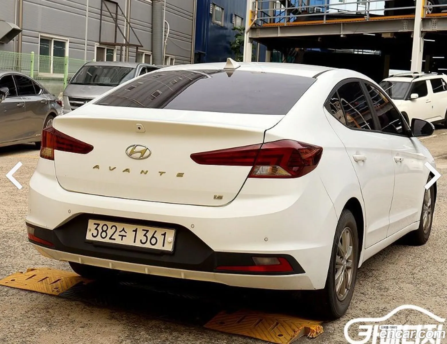 Hyundai Elantra AD 2019 — 16
