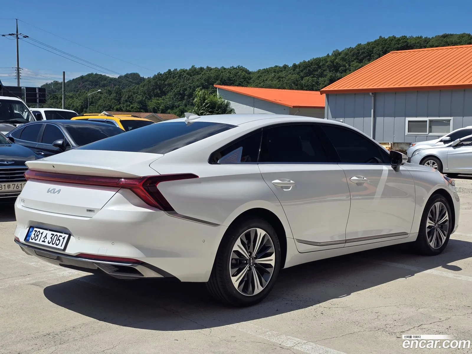 Kia K8 Hybrid 2023 — 3