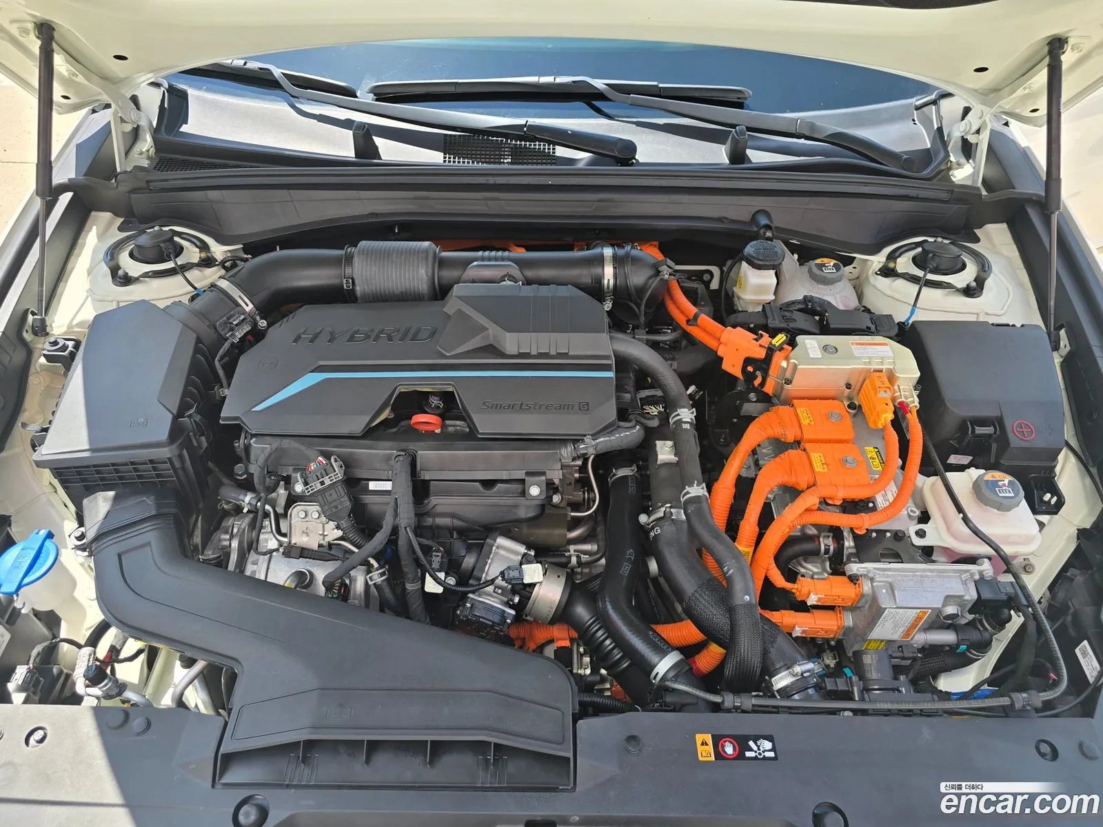Kia K8 Hybrid