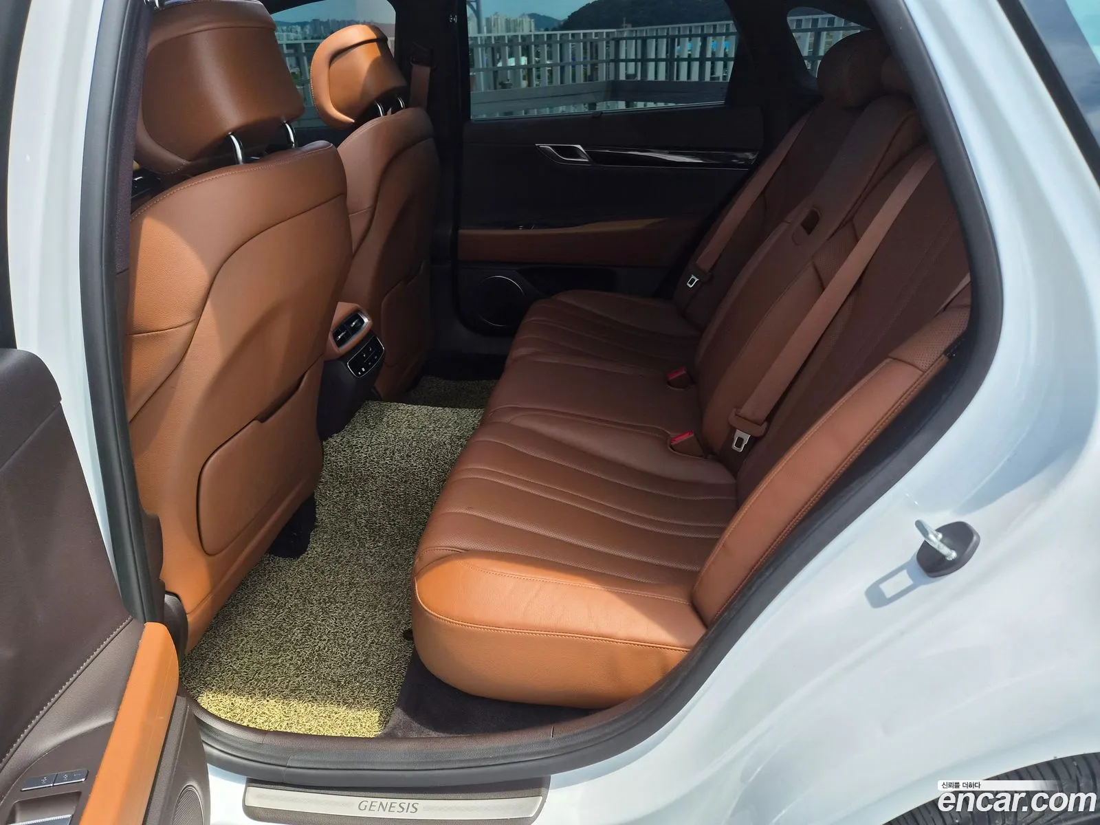 Genesis G80 2023 — 2