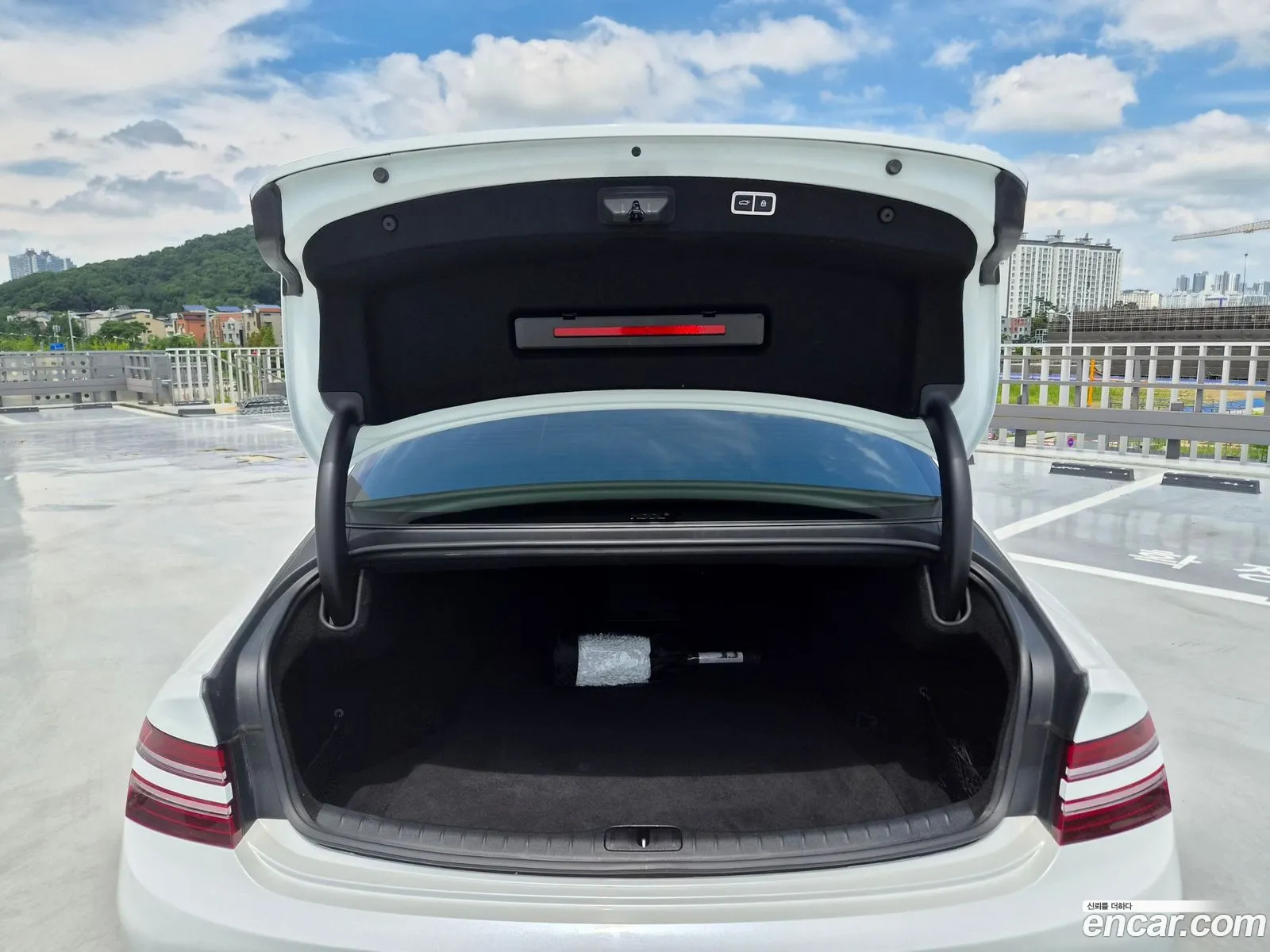Genesis G80 2023 — 9