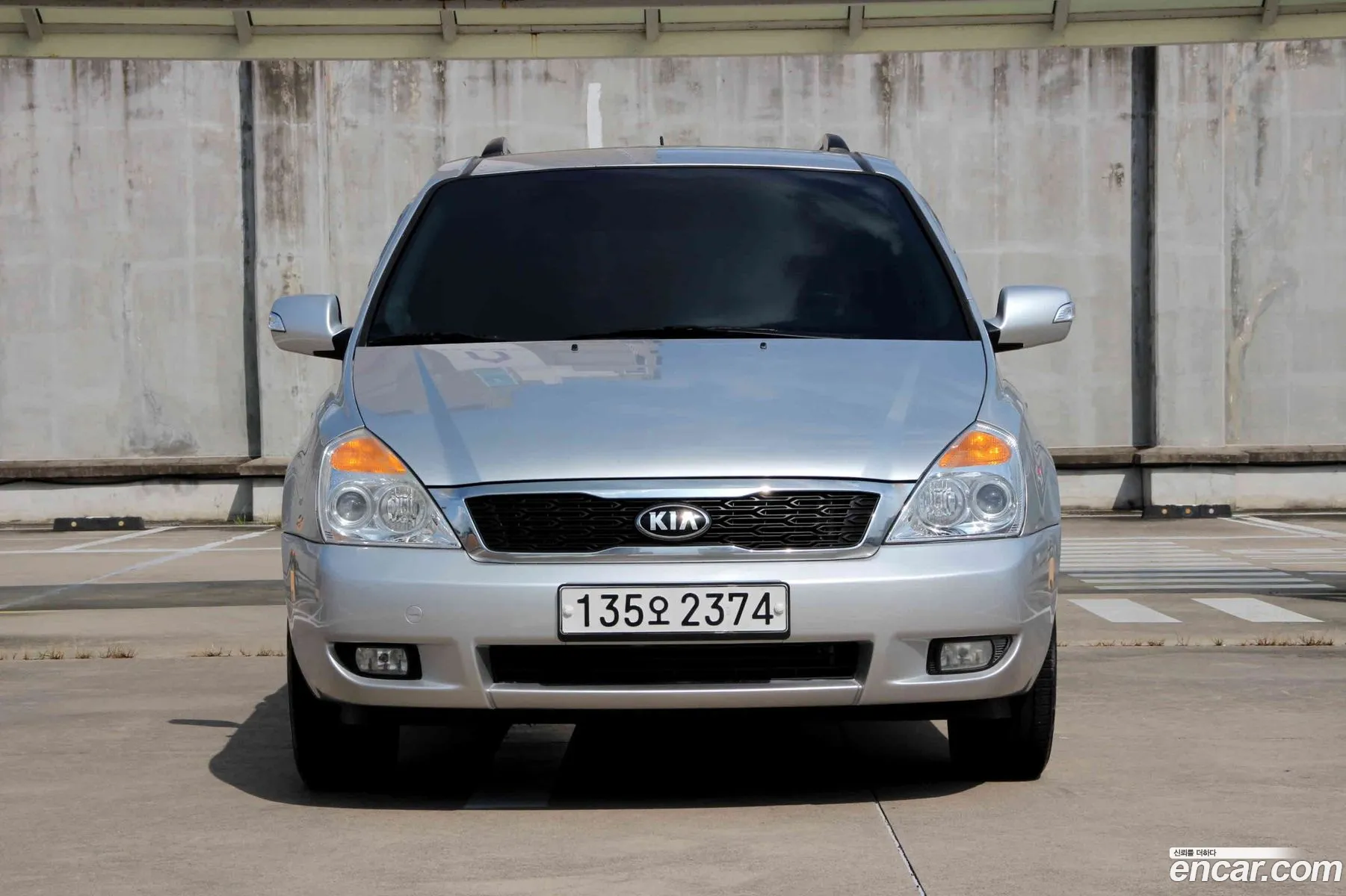 Kia Carnival R 2012 — 4