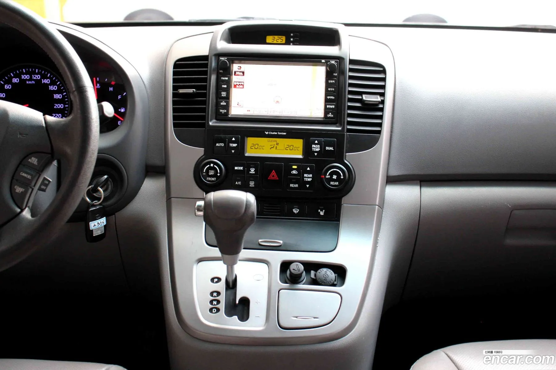 Kia Carnival R 2012 — 8