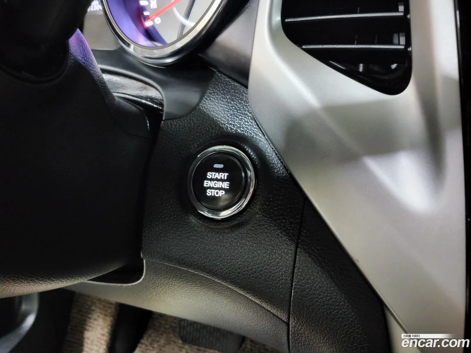 KG Mobility (SsangYong) Tivoli 2015 — 3