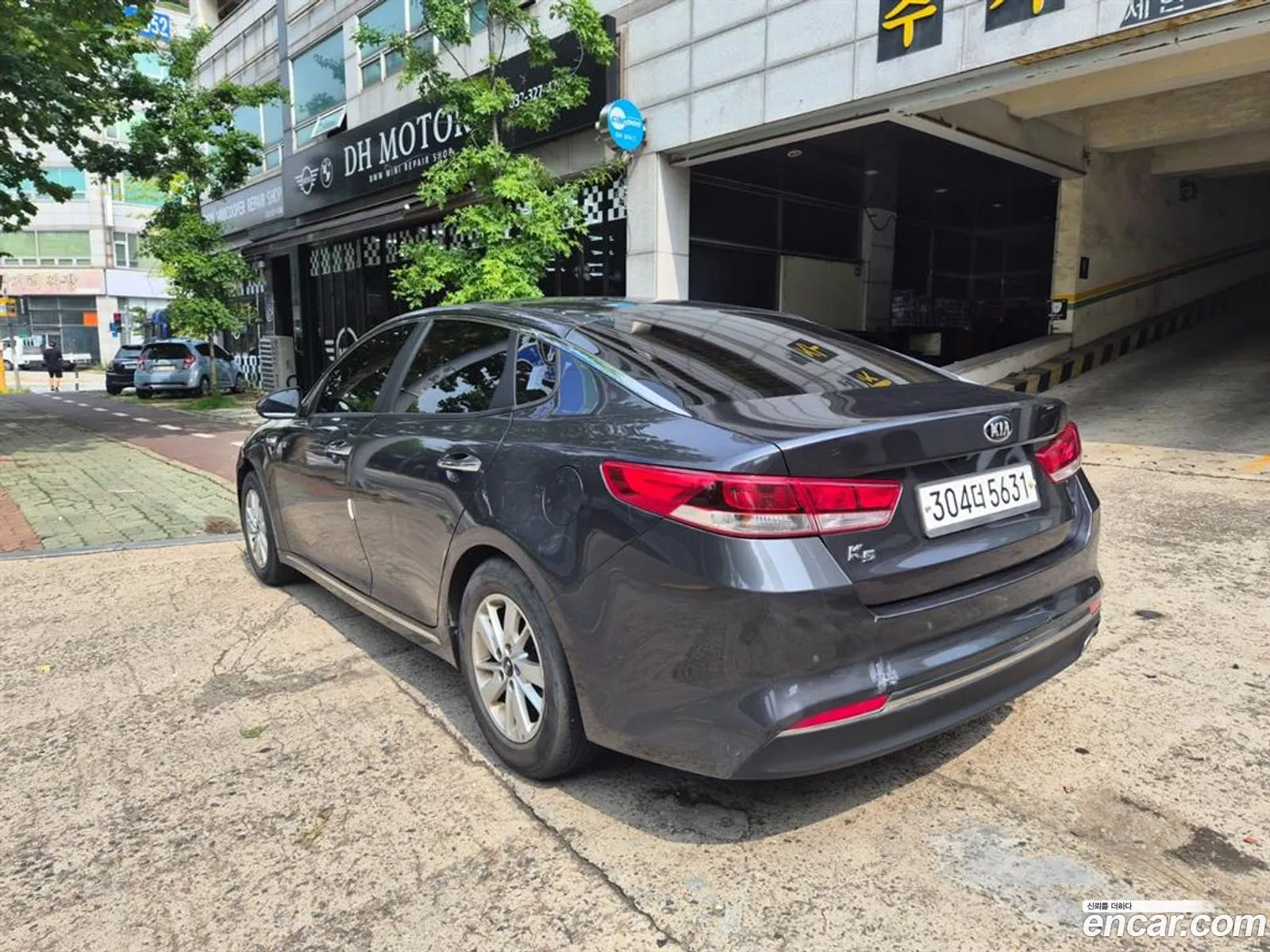 Kia K5 2017 — 10