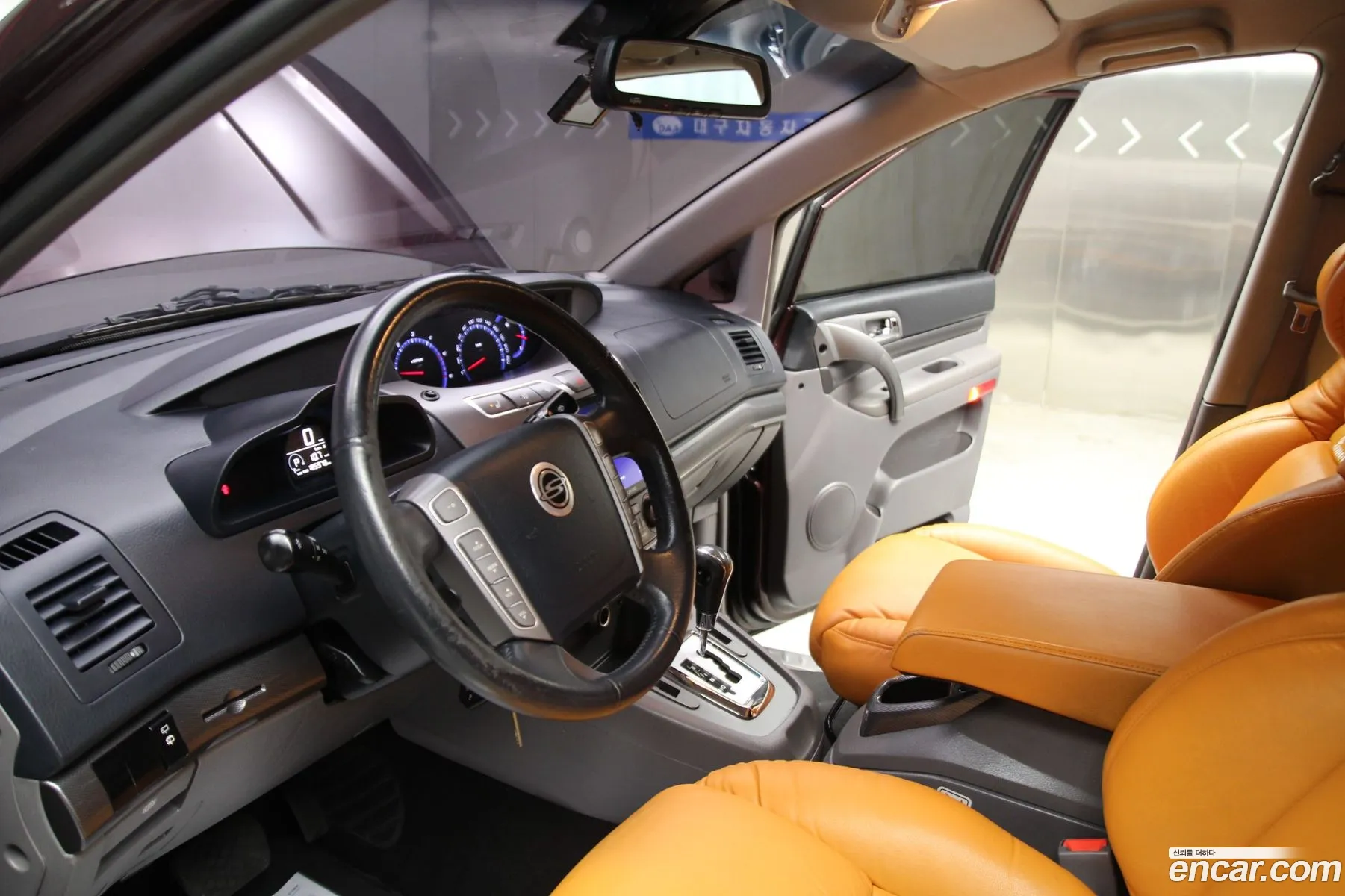 KG Mobility (SsangYong) Korando Turismo 2014 — 14