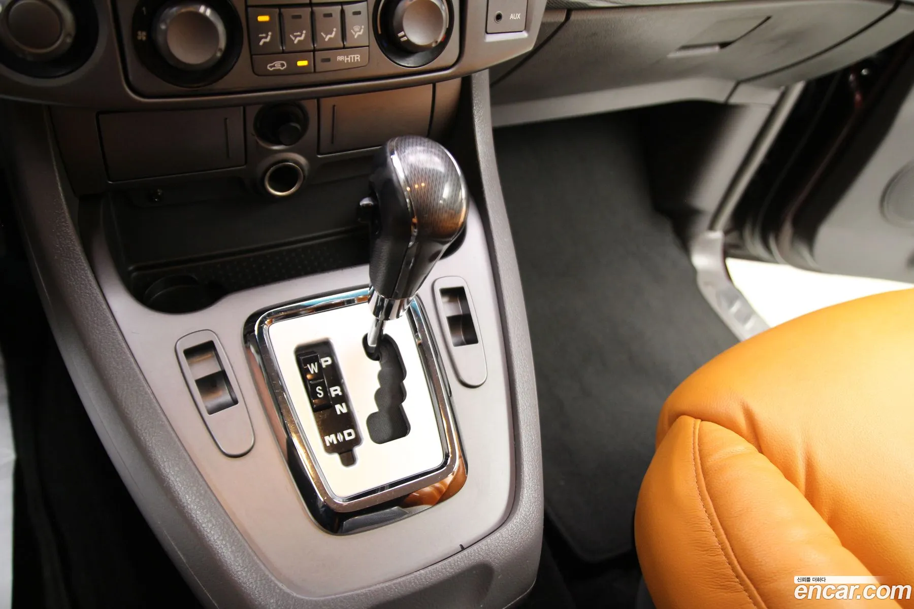 KG Mobility (SsangYong) Korando Turismo 2014 — 16