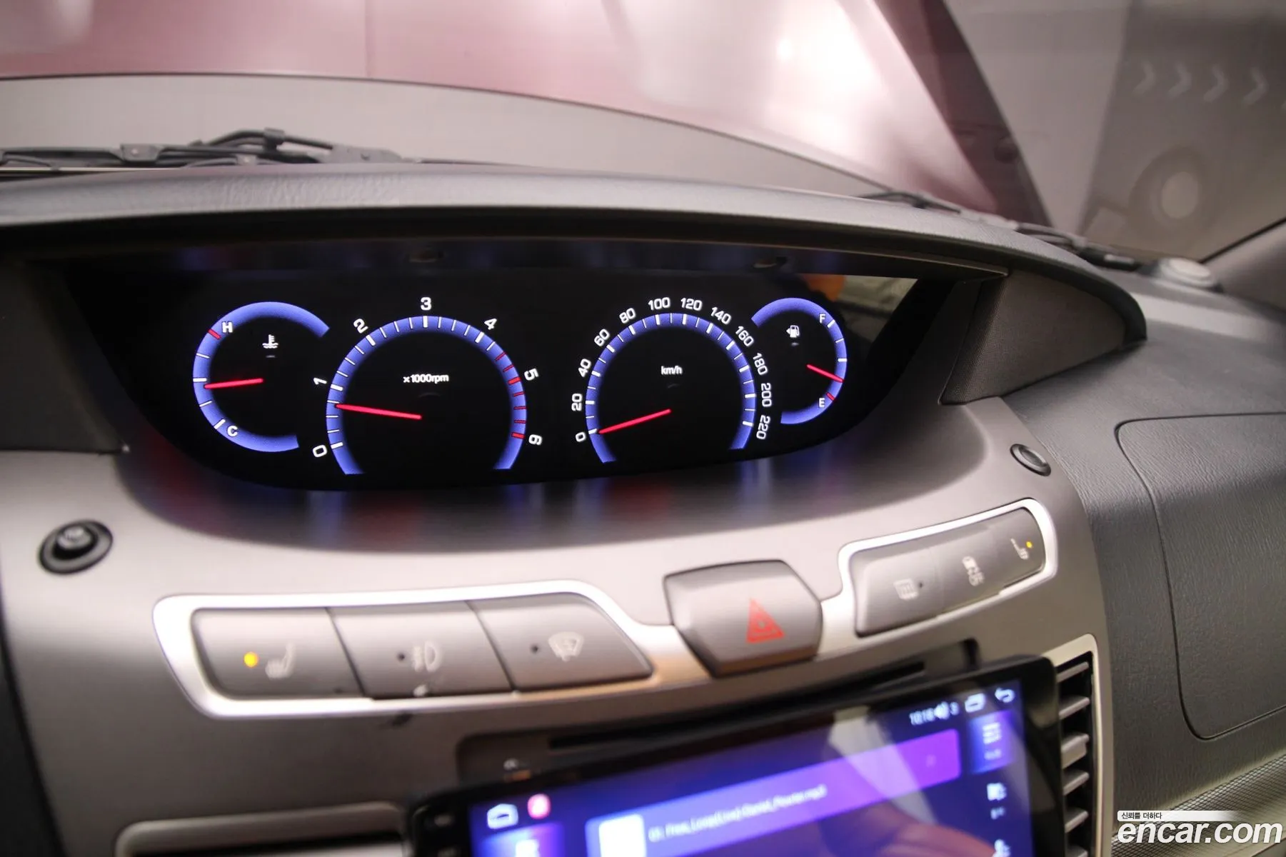 KG Mobility (SsangYong) Korando Turismo 2014 — 15