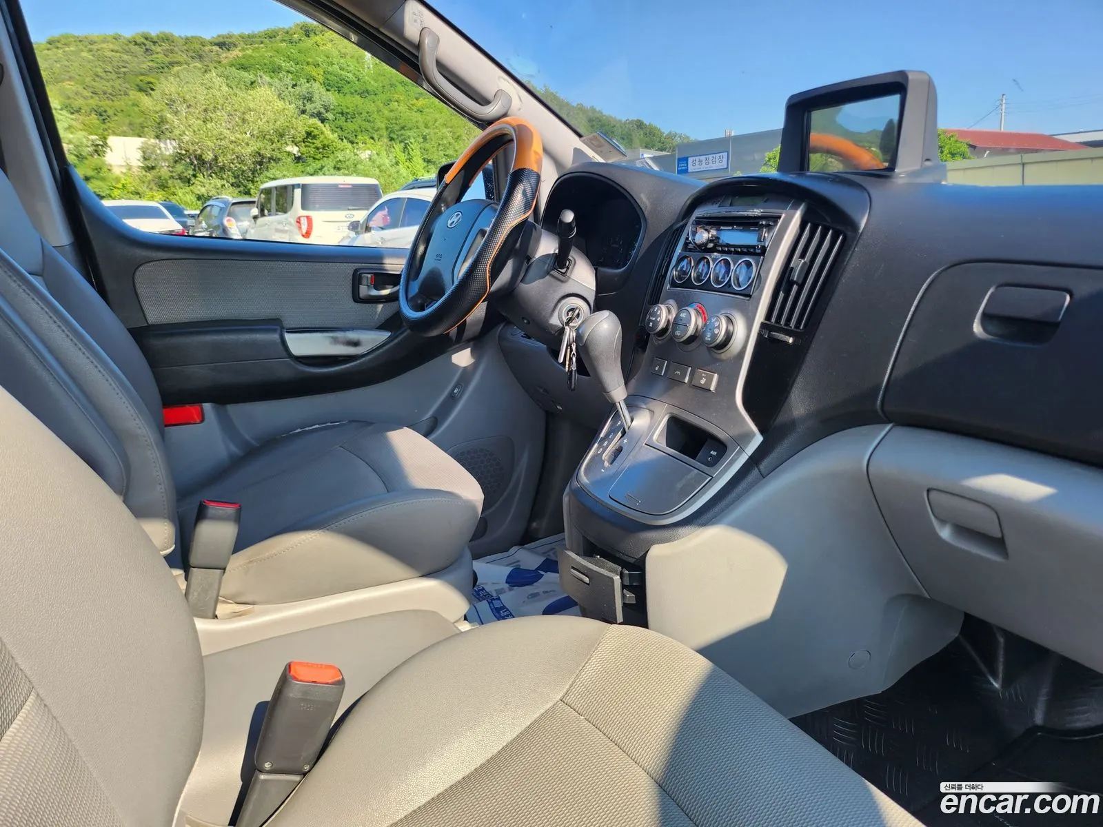 Hyundai Grand Starex 2009 — 18