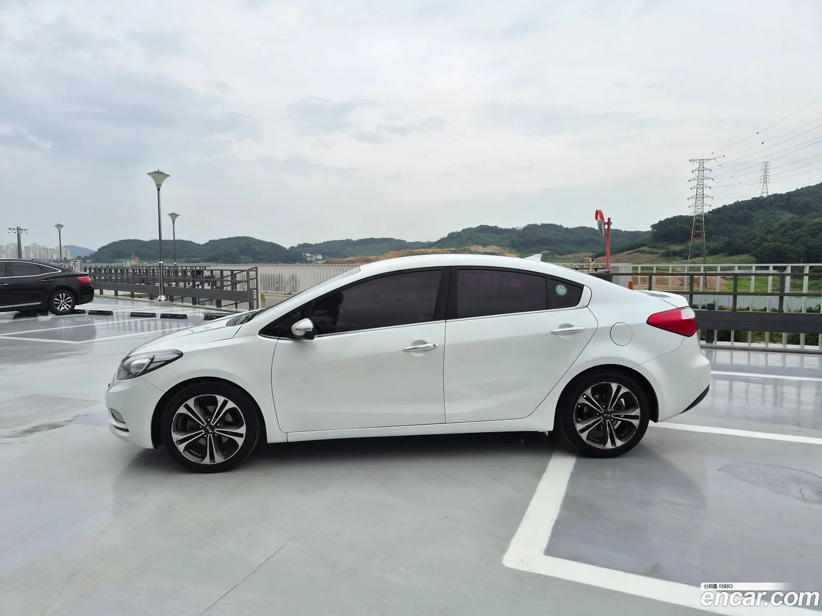Kia K3 2013 — 10