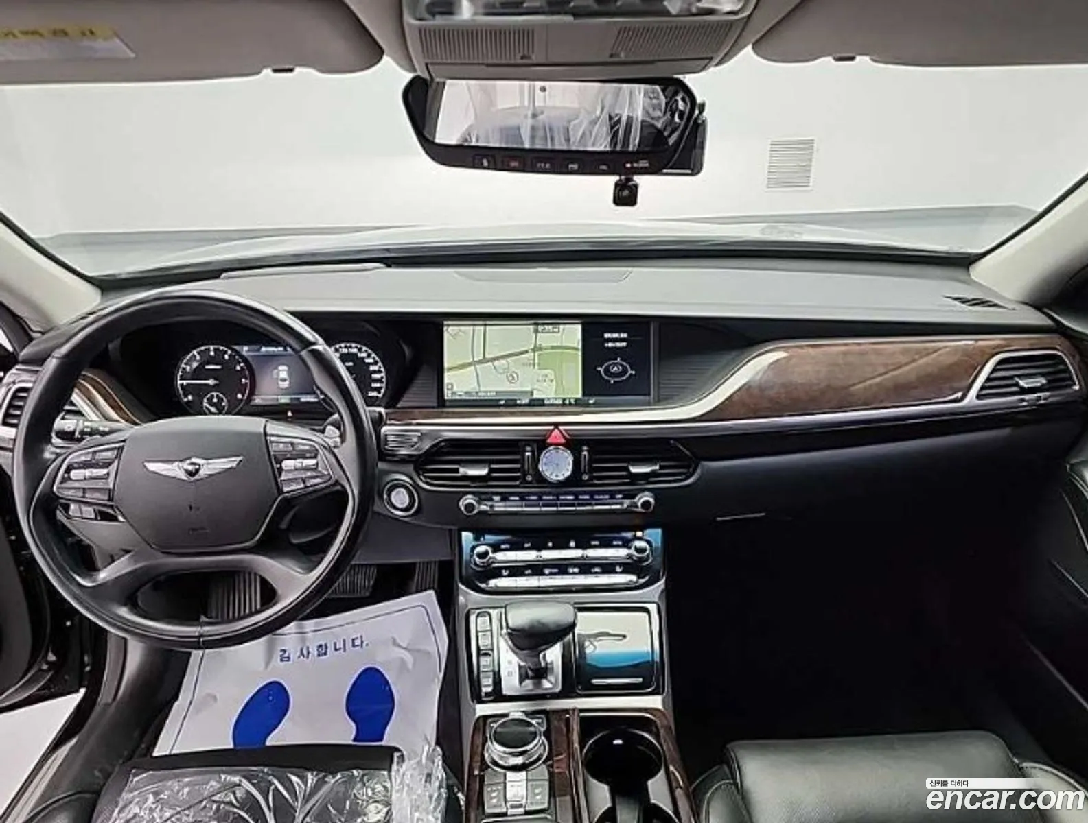 Genesis EQ900 2017 — 14