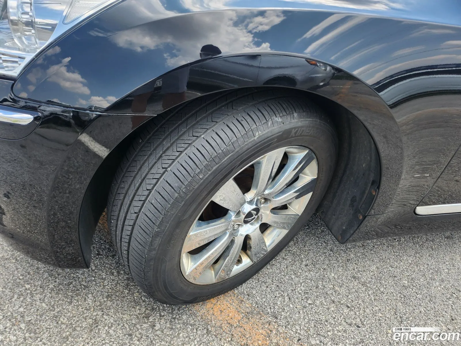 Hyundai Equus 2011 — 16