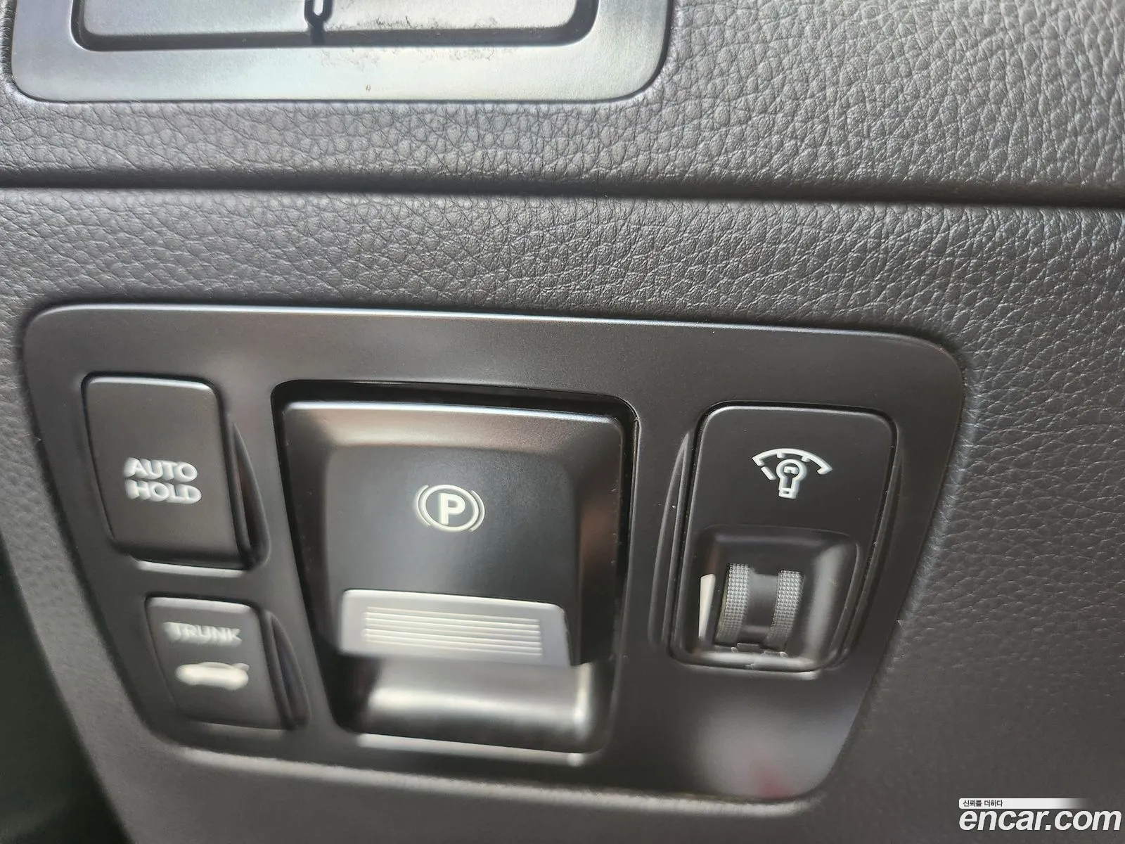 Hyundai Equus 2011 — 2