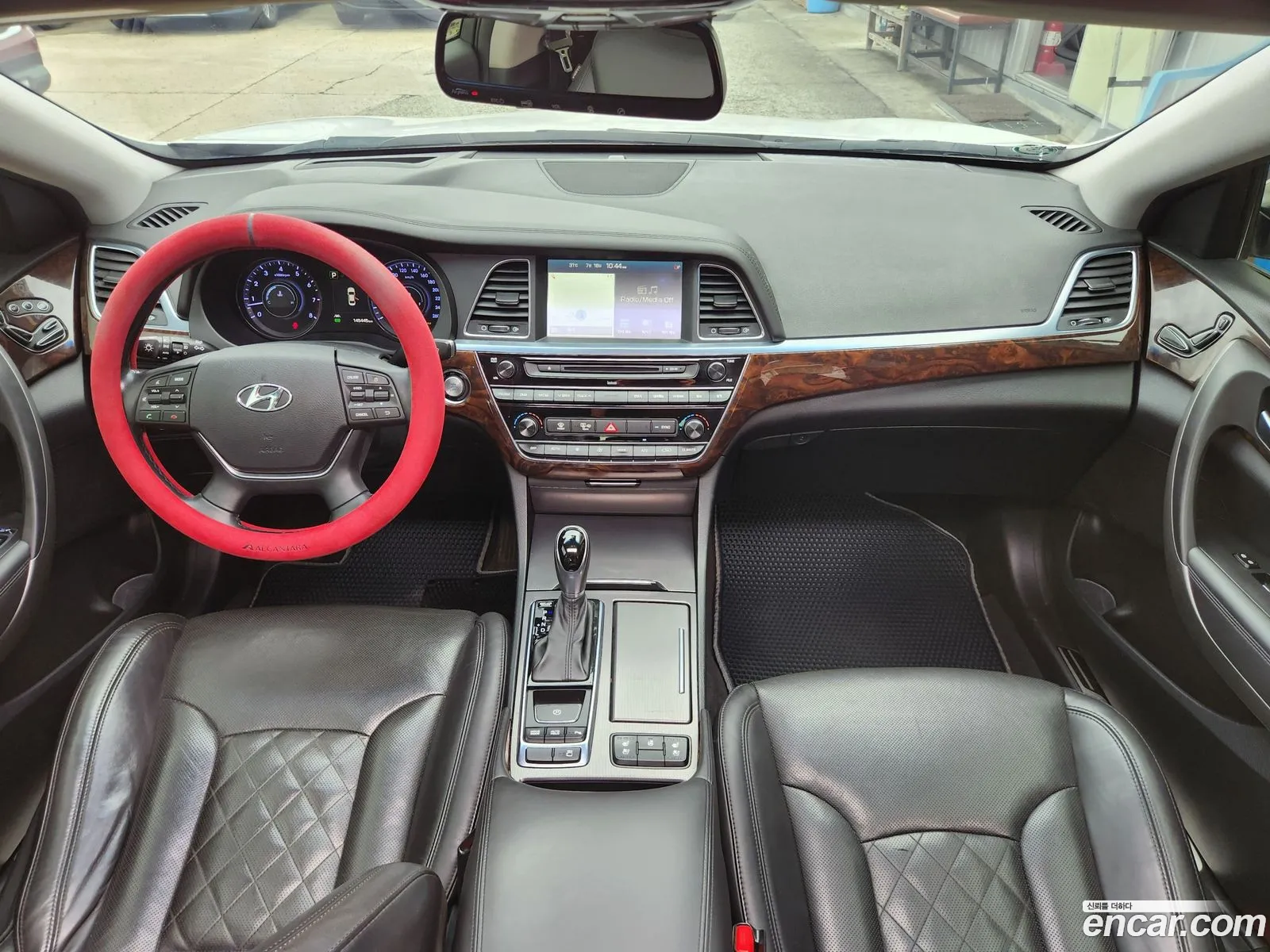 Hyundai Aslan