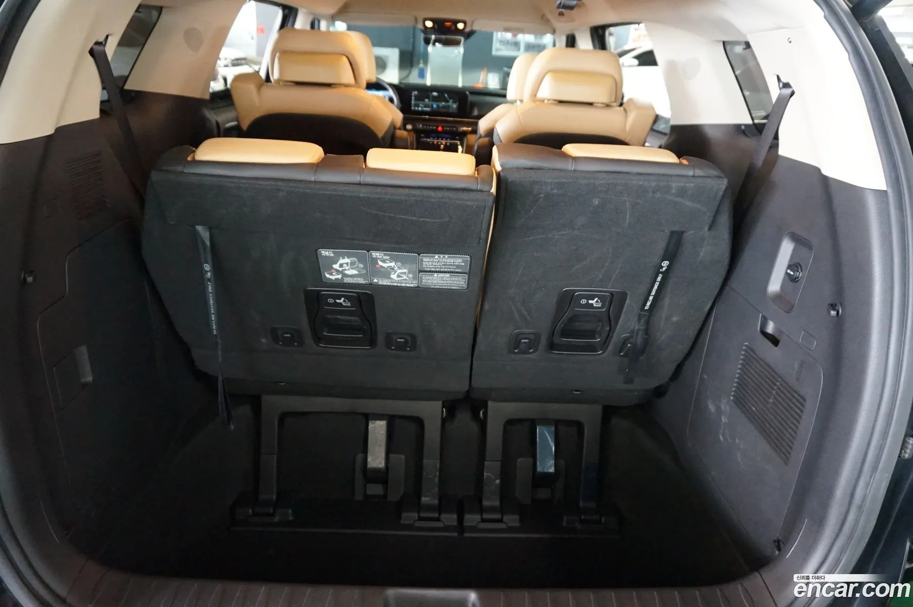 Kia Carnival 2022 — 16
