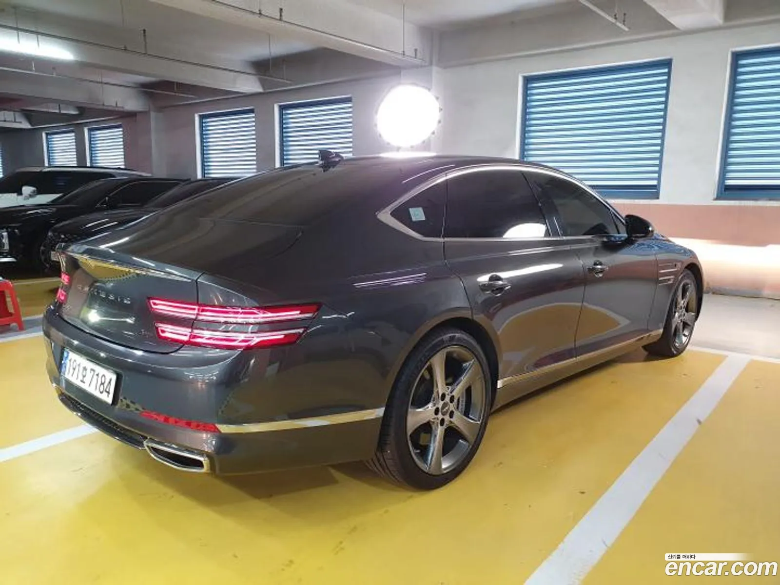Genesis G80 2023 — 10