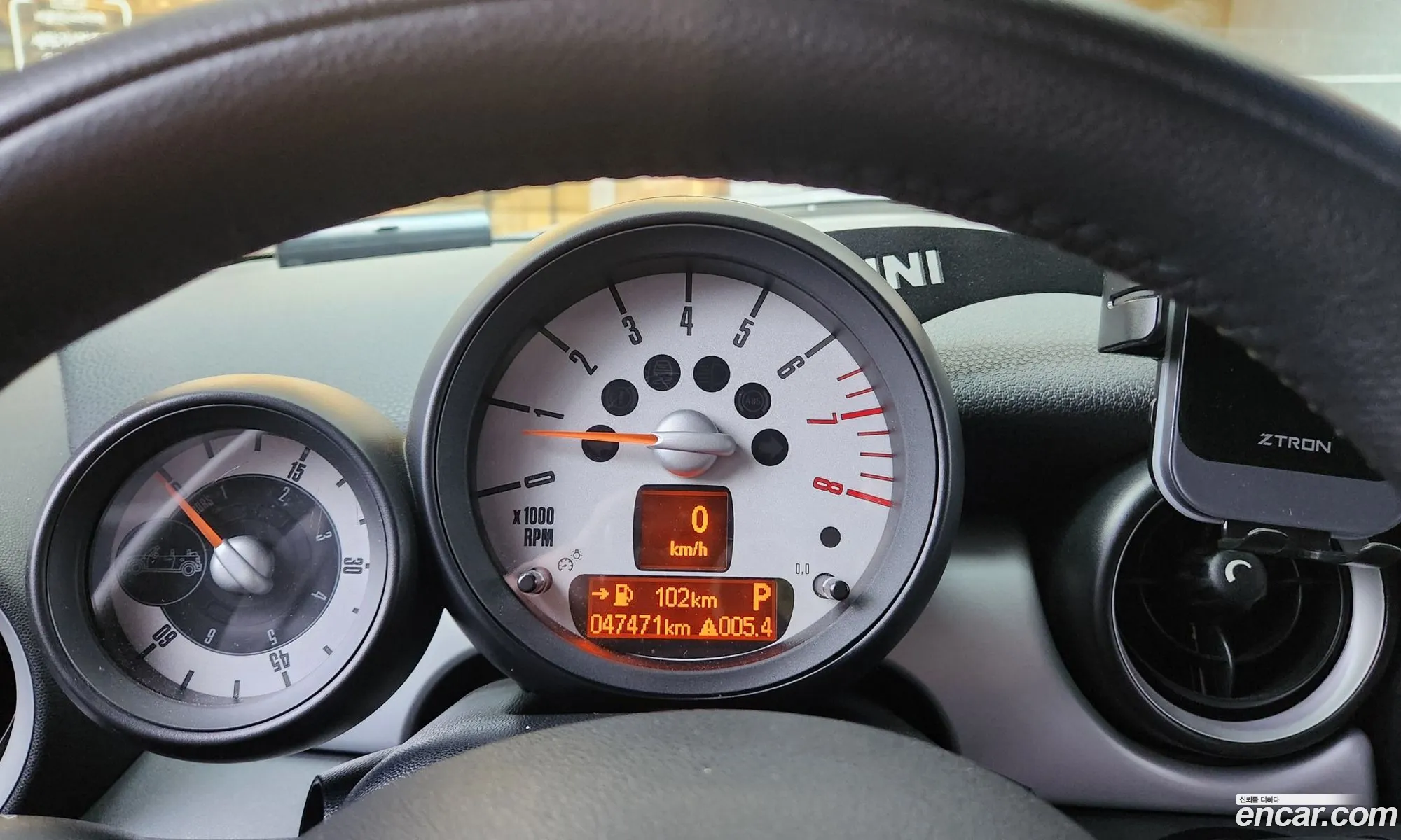 Mini Cooper Convertible 2011 — 3