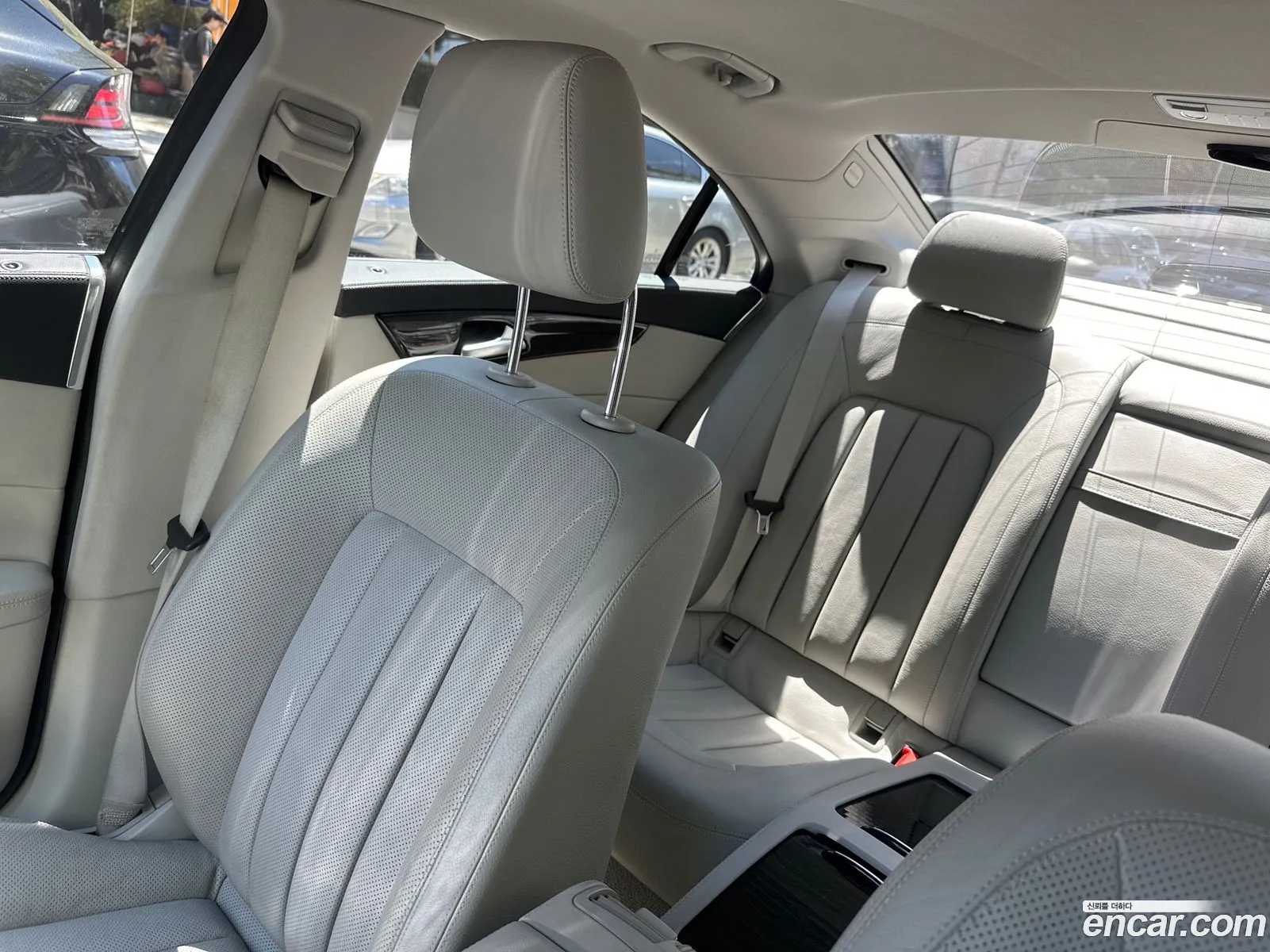 Mercedes-Benz CLS-Class W218 2012 — 11