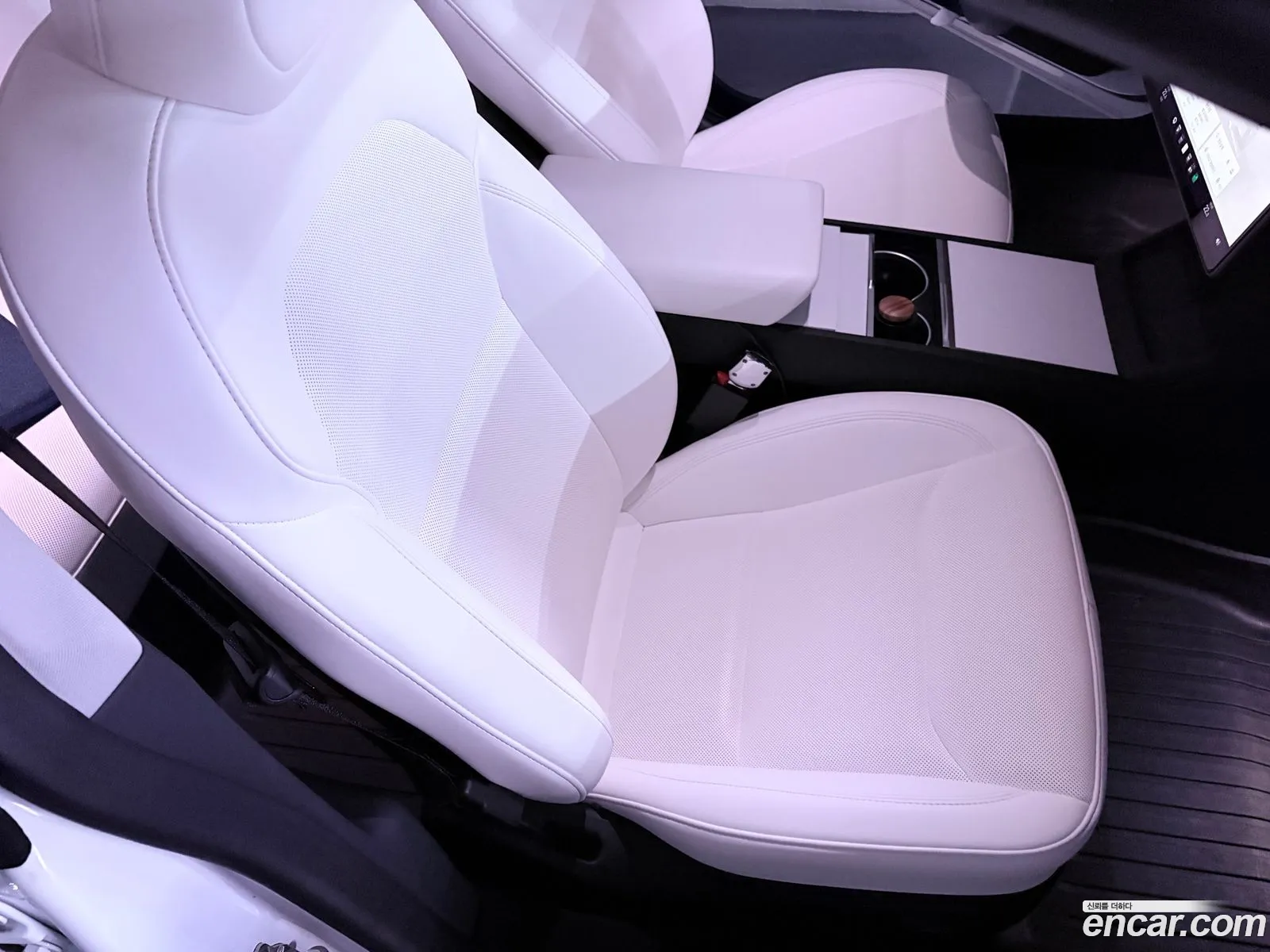 Tesla Model 3 2024 — 7