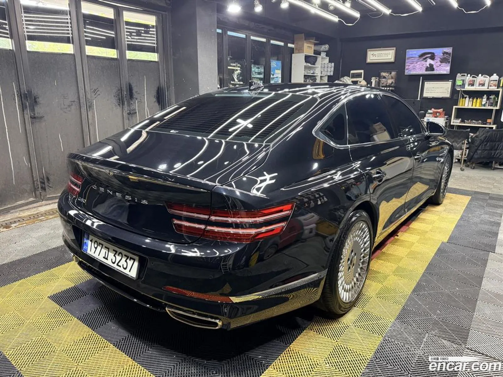 Genesis G80 2022 — 2