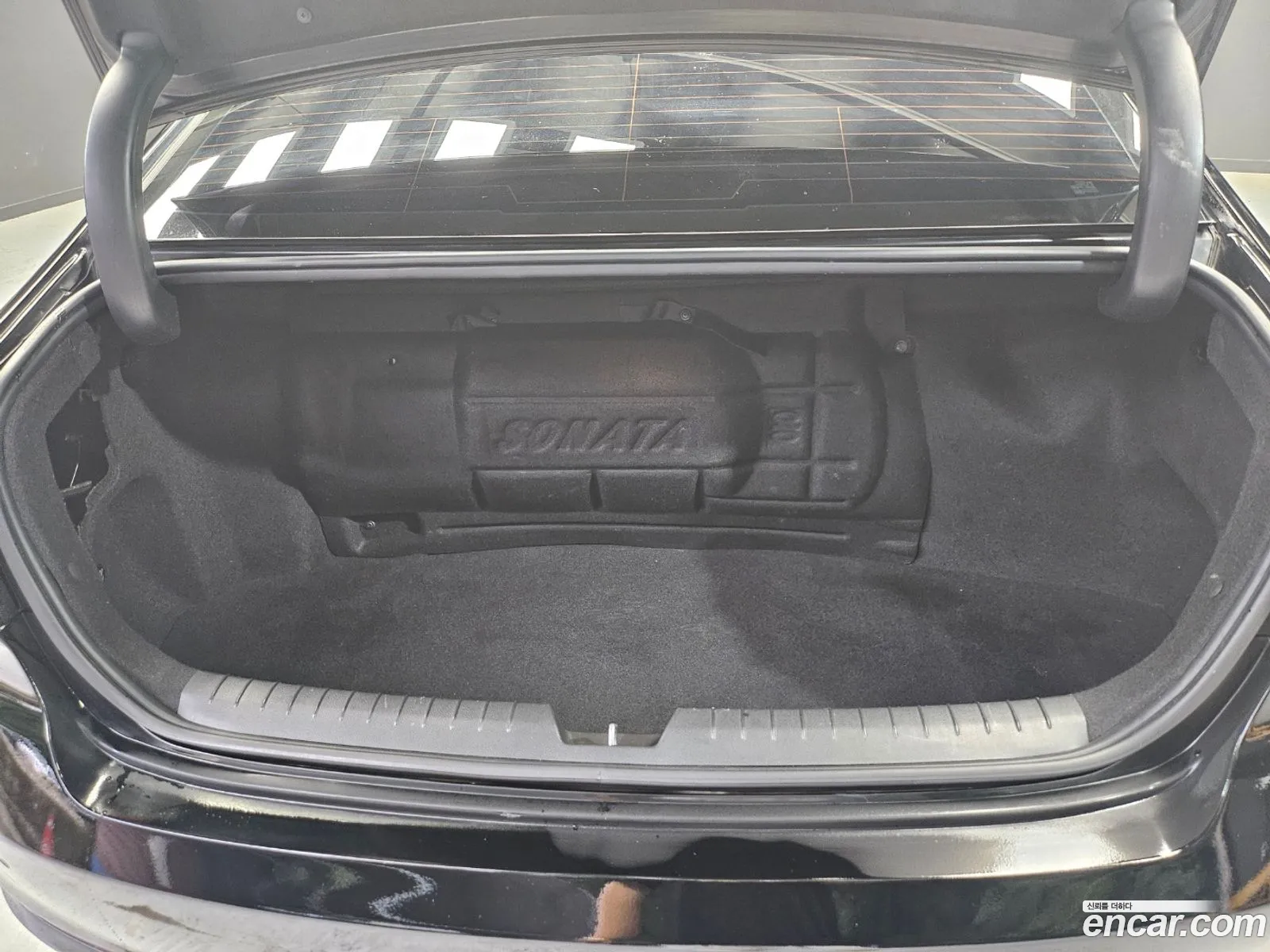 Hyundai LF Sonata 2015 — 2