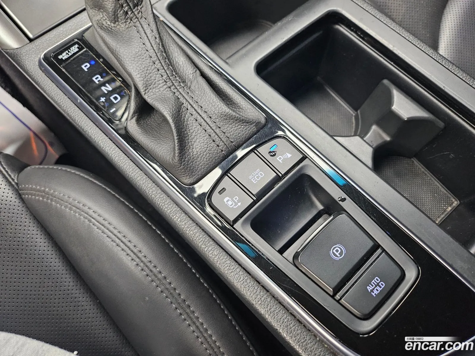 Hyundai LF Sonata 2015 — 16