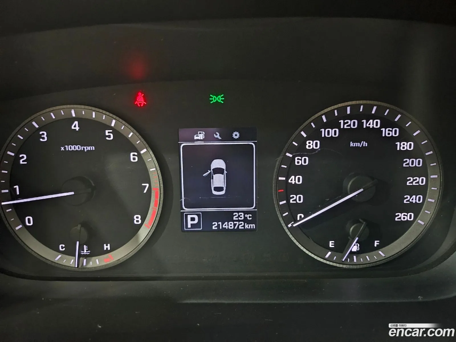 Hyundai LF Sonata 2015 — 14