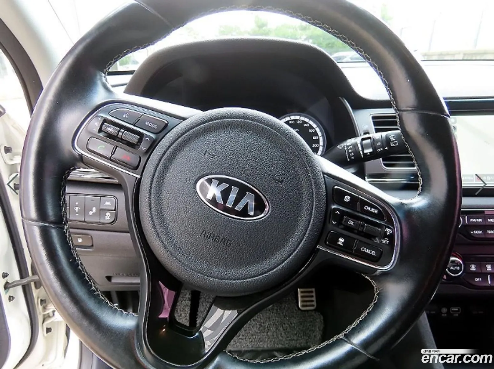 Kia Niro 2016 — 13