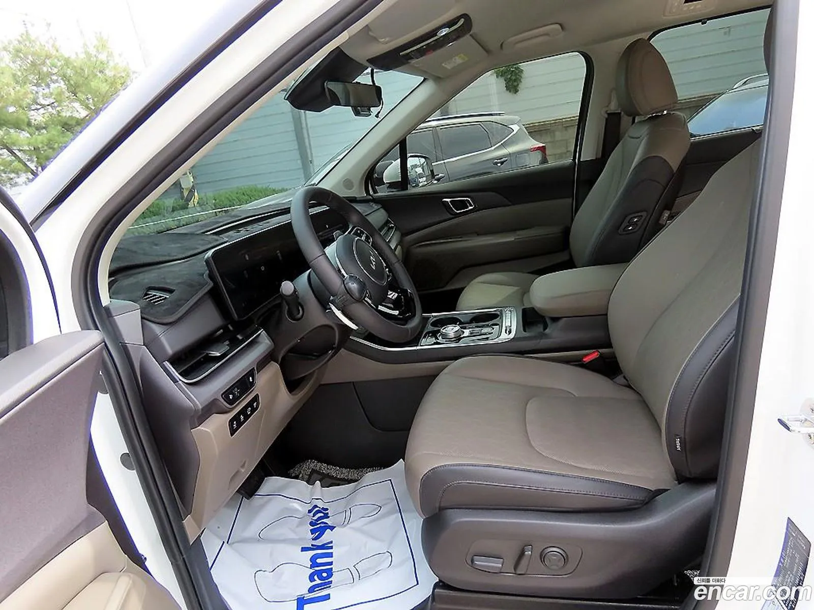 Kia Carnival 2023 — 3