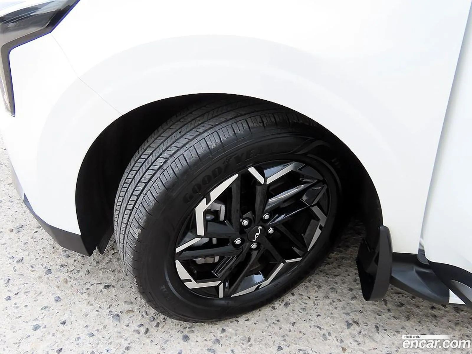 Kia Carnival 2023 — 11